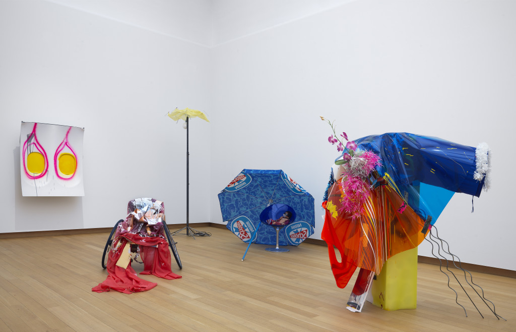 Isa Genzken: Mach Dich Hübsch!